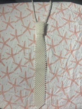 Pearl Beaded Tie Necklace - White